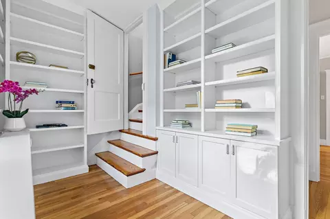 Entry Way - 8 Wright St #2, Cambridge, MA 02138 photo 3 of 4