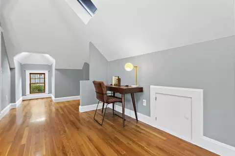 Entry Way - 8 Wright St #2, Cambridge, MA 02138 photo 4 of 4