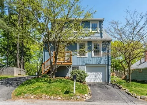 76 E Shore Rd, Holbrook, MA 02343