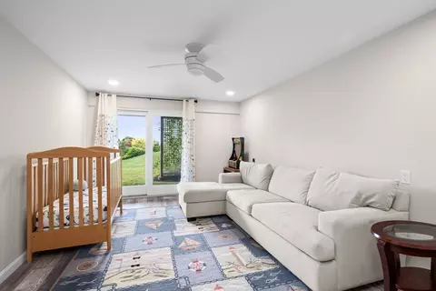 Bedroom - 21 Nelson Ave, Fairhaven, MA 02719 photo 5 of 5