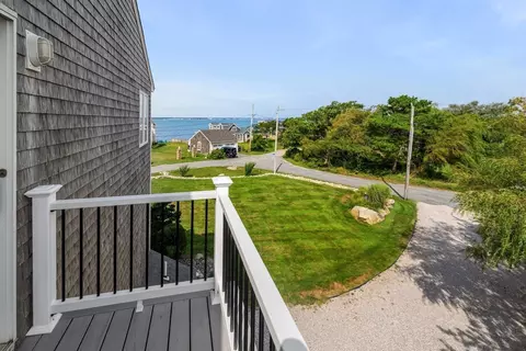 Exterior - 21 Nelson Ave, Fairhaven, MA 02719 photo 3 of 4