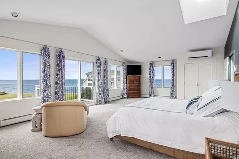 Bedroom - 21 Nelson Ave, Fairhaven, MA 02719 photo 2 of 5