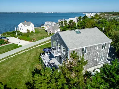 View/Area - 21 Nelson Ave, Fairhaven, MA 02719 photo 4 of 5