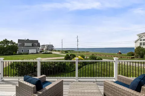 Exterior - 21 Nelson Ave, Fairhaven, MA 02719 photo 2 of 4
