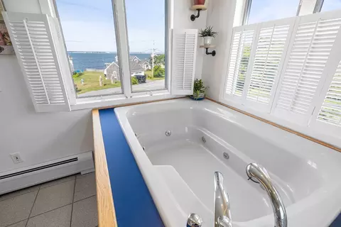 Bath - 21 Nelson Ave, Fairhaven, MA 02719 photo 3 of 3