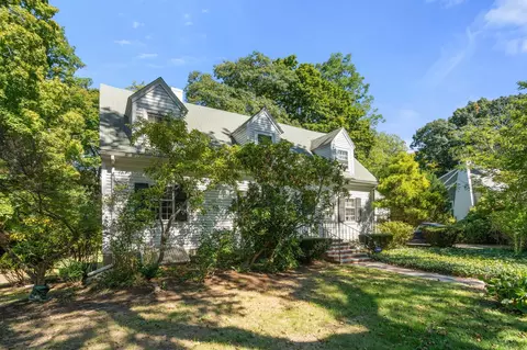 20 Buswell Park, Newton, MA 02458