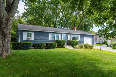 100 Low St, Newburyport, MA 01950