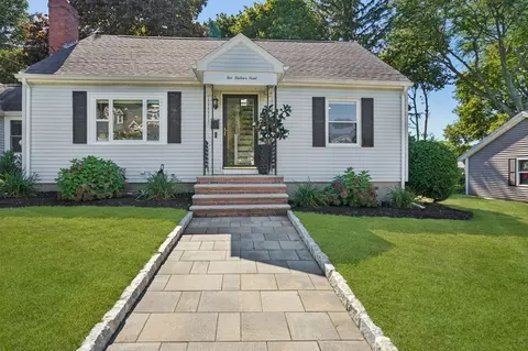 Exterior - 5 Barbara Rd, Danvers, MA 01923 photo 1 of 6