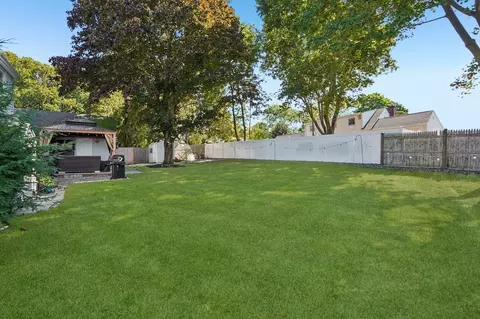 Exterior - 5 Barbara Rd, Danvers, MA 01923 photo 6 of 6
