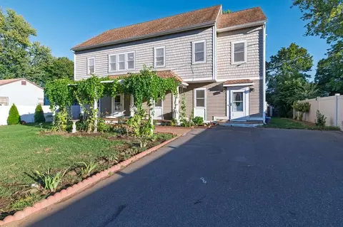 Exterior - 116 Common St, Braintree, MA 02184 photo 2 of 12