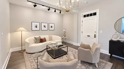 354 N Main St #306, Andover, MA 01810