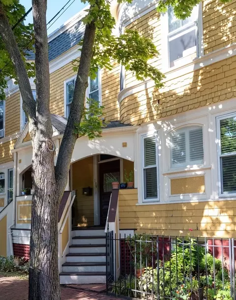 199-201 Hamilton St #2, Cambridge, MA 02139