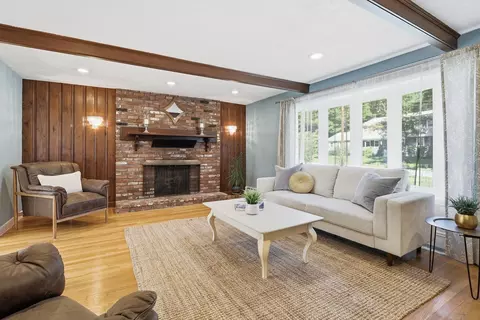 5 Phlox Ln, Acton, MA 01720 photo 3