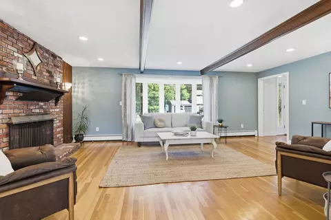 5 Phlox Ln, Acton, MA 01720 photo 2