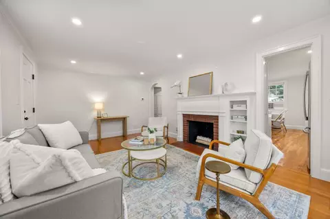 Living - 308 Webster St, Needham, MA 02494 photo 2 of 2