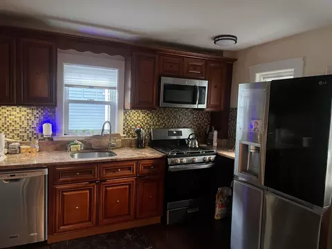 Kitchen - 21 Commonweath Ave, Dedham, MA 02026 photo 2 of 3