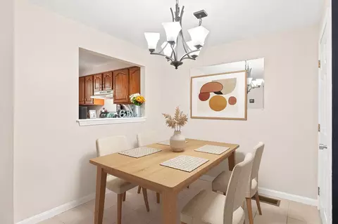 Dining - 20 Eagle Dr #20, Douglas, MA 01516 photo 1 of 2