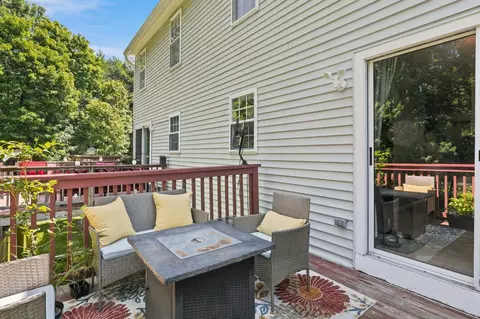 Exterior - 20 Eagle Dr #20, Douglas, MA 01516 photo 2 of 9