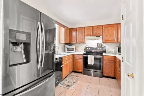 Kitchen - 20 Eagle Dr #20, Douglas, MA 01516 photo 2 of 2