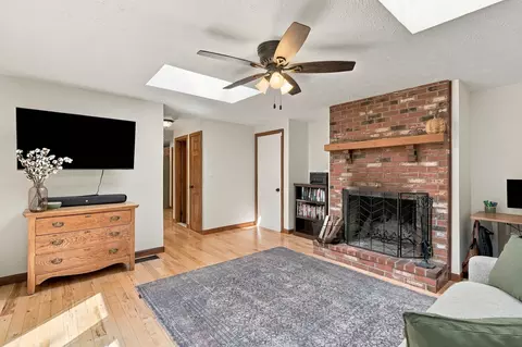 Living - 60 Bailey Rd, Dracut, MA 01826 photo 5 of 5