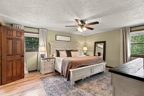 Bedroom - 60 Bailey Rd, Dracut, MA 01826 photo 1 of 8