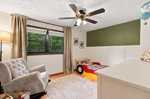 Bedroom - 60 Bailey Rd, Dracut, MA 01826 photo 7 of 8