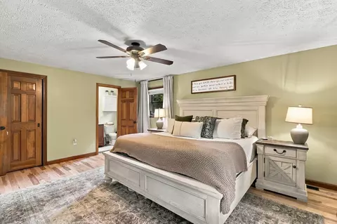 Bedroom - 60 Bailey Rd, Dracut, MA 01826 photo 2 of 8