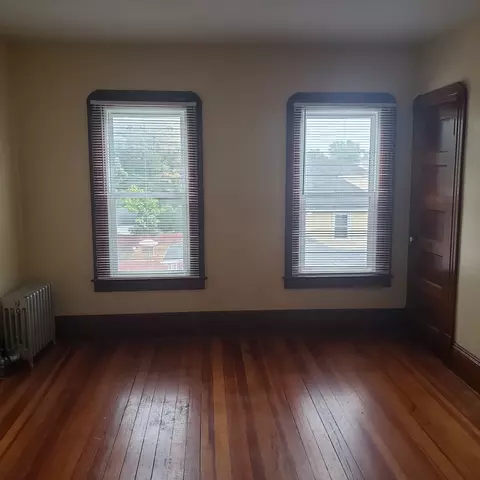Bedroom - 44-46 Langdon St, Springfield, MA 01104 photo 6 of 7