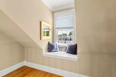 Entry Way - 3 Macarthur Rd, Wellesley, MA 02482 photo 10 of 10