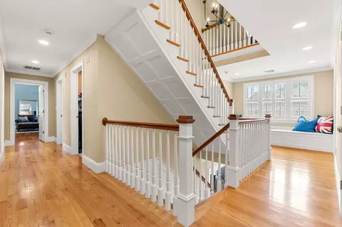 Entry Way - 3 Macarthur Rd, Wellesley, MA 02482 photo 6 of 10