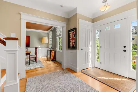 Entry Way - 3 Macarthur Rd, Wellesley, MA 02482 photo 2 of 10