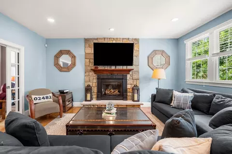 Living - 3 Macarthur Rd, Wellesley, MA 02482 photo 2 of 2