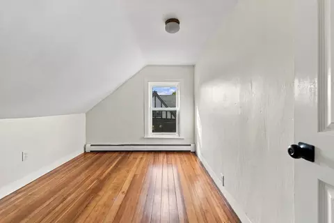 Bedroom - 5 Willow Ave, Salem, MA 01970 photo 3 of 5