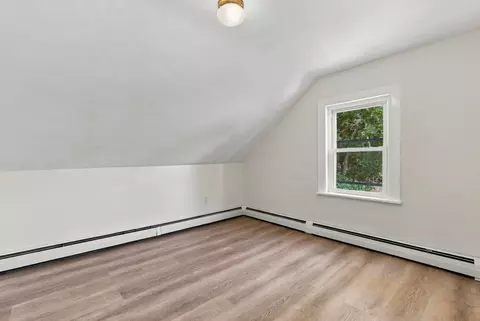Bedroom - 5 Willow Ave, Salem, MA 01970 photo 2 of 5