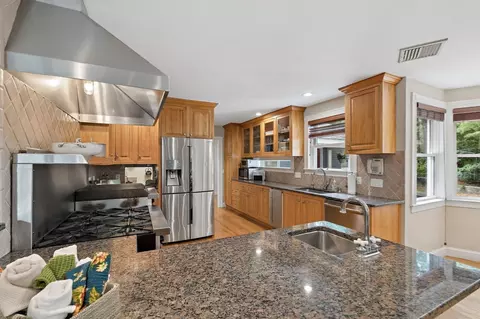 Kitchen - 160 Range Rd, Concord, MA 01742 photo 4 of 5