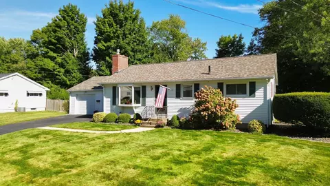 34 Bray Park Dr, Holyoke, MA 01040