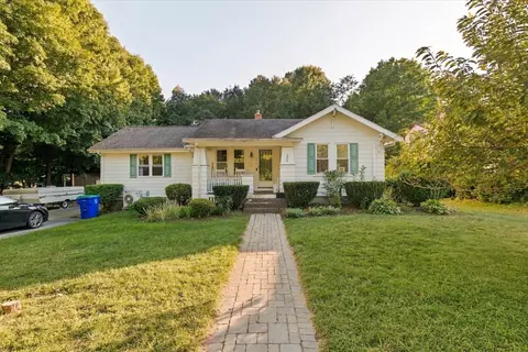 376 Plain St, Rockland, MA 02370