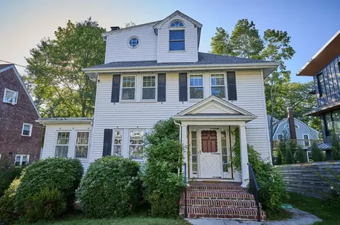9 Princeton St, Newton, MA 02458
