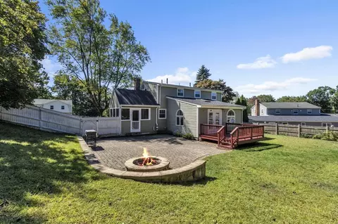 Exterior - 4 Stratton Rd, Hudson, MA 01749 photo 7 of 11