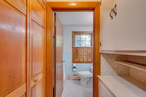 Entry Way - 20 Tyler Rd, Beverly, MA 01915 photo 3 of 3