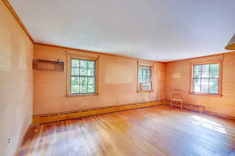 Living - 20 Tyler Rd, Beverly, MA 01915 photo 3 of 3
