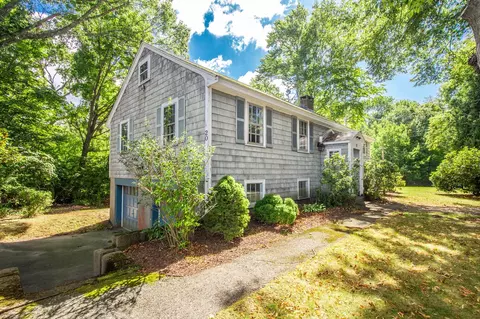 Exterior - 20 Tyler Rd, Beverly, MA 01915 photo 2 of 7