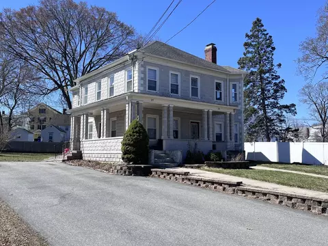 29-31 Middlesex St #1, Chelmsford, MA 01863