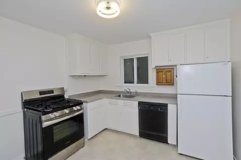 Kitchen - 55 Arden St, Springfield, MA 01118 photo 2 of 4