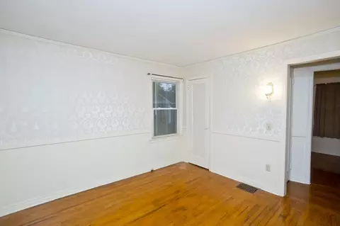 Bedroom - 55 Arden St, Springfield, MA 01118 photo 1 of 8