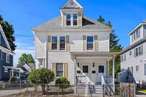 23-25 Burtt St, Lowell, MA 01851
