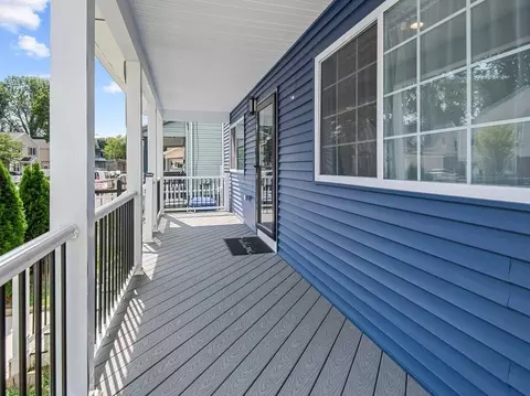 Exterior - 42 Ringgold St, Springfield, MA 01107 photo 2 of 12