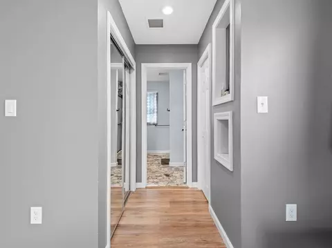 Entry Way - 42 Ringgold St, Springfield, MA 01107 photo 3 of 3