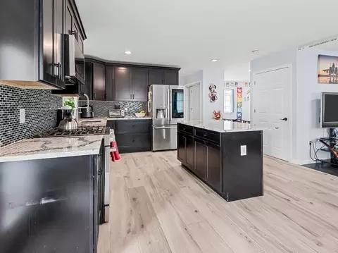 Kitchen - 42 Ringgold St, Springfield, MA 01107 photo 2 of 6