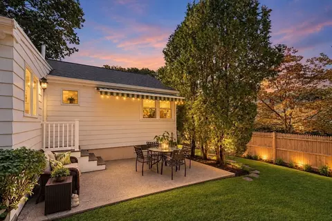 Exterior - 39 Robin Rd, Wakefield, MA 01880 photo 4 of 10